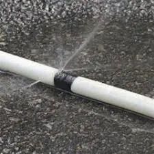 三分恶面渣逆袭：破裂的水管-图片来源网络